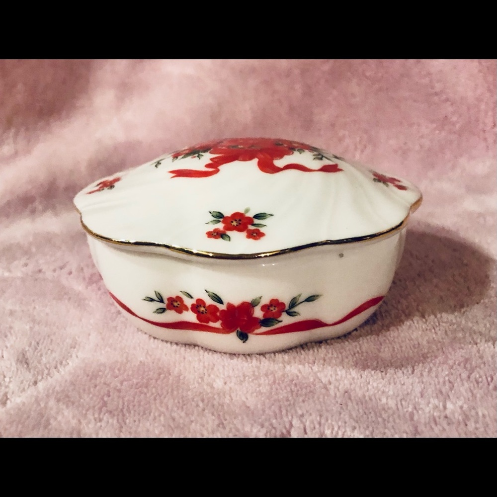 Vintage Lefton Trinket Dish; 1990 GEO. Z; White Red Flowers